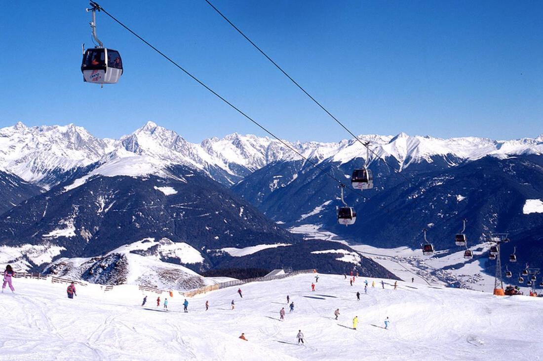 Kronplatz Mountain Lodge Brunico Exterior photo